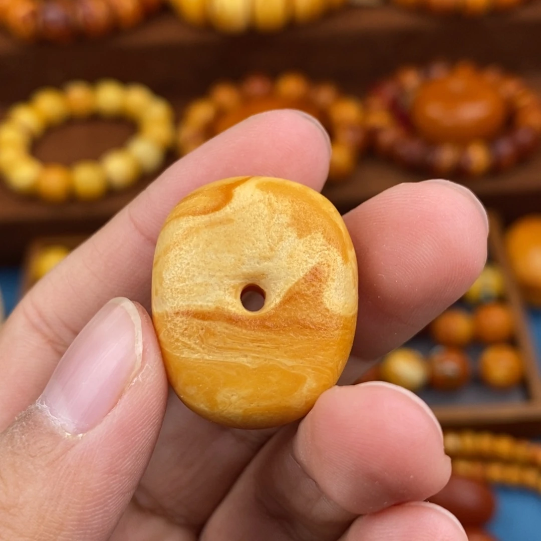 琥珀未镶嵌珠宝奇石