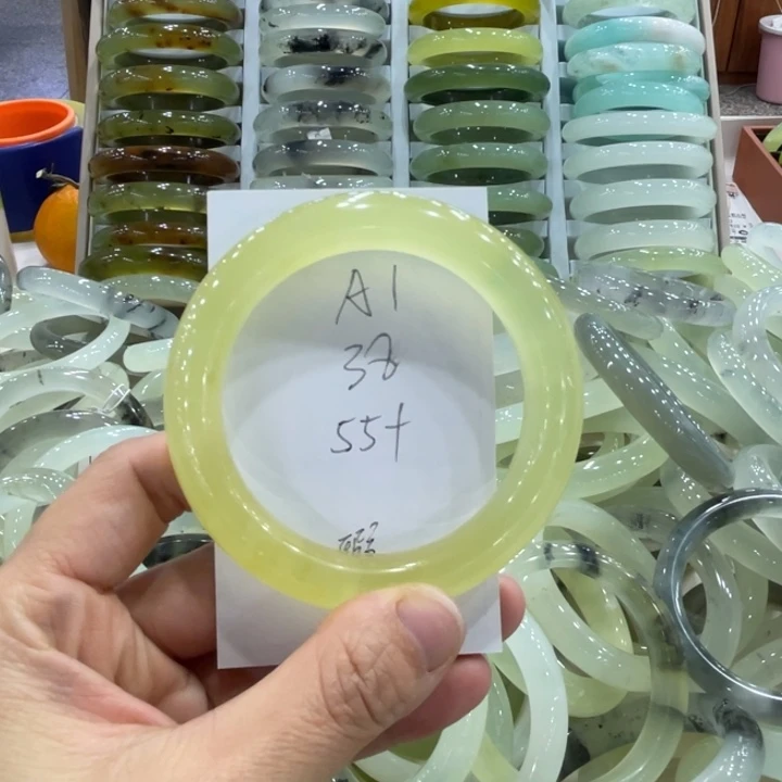 未镶嵌蛇纹石玉手镯
