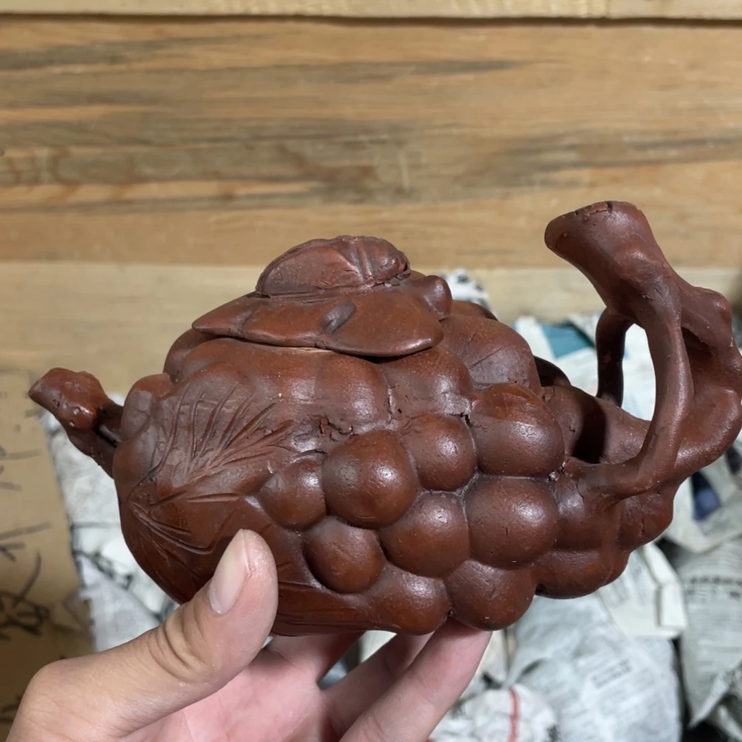 茶壶紫砂老厂紫砂壶一件。