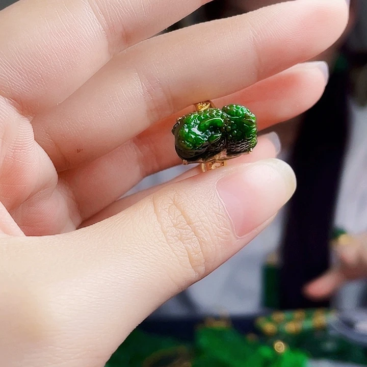翡翠银S925镶嵌颈饰多样性