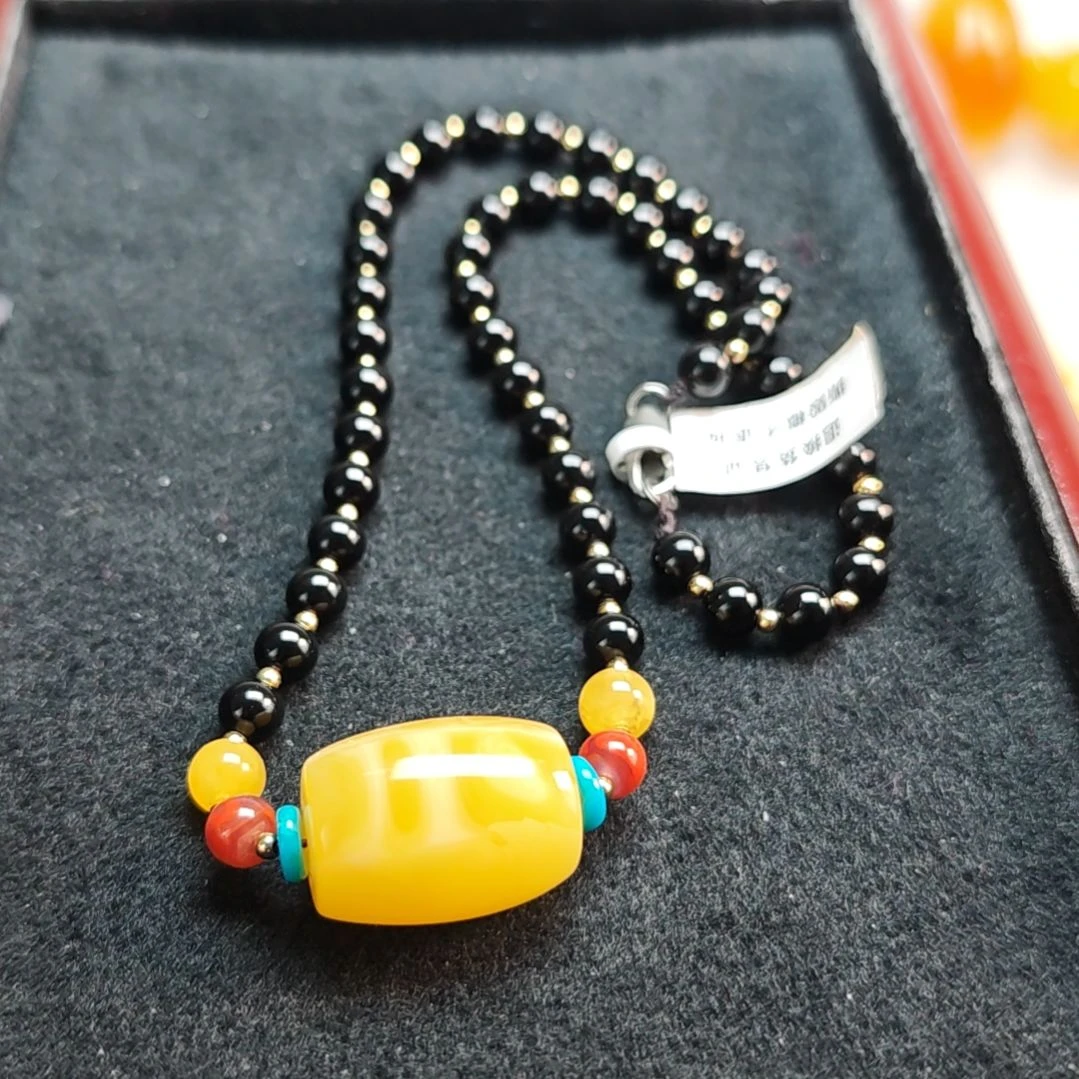 蜜蜡吊坠(赠链)未镶嵌桶珠锁骨链