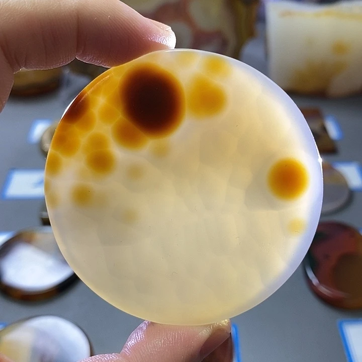 玛瑙/玉髓未镶嵌珠宝半成品49