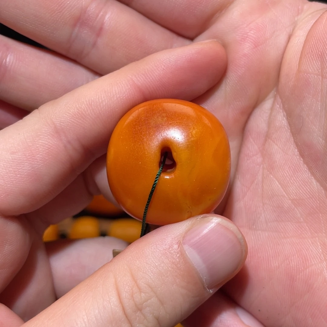 【闪购商品】琥珀裸石未镶嵌扇*饼子