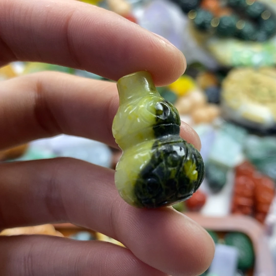 翡翠未镶嵌颈饰济****司