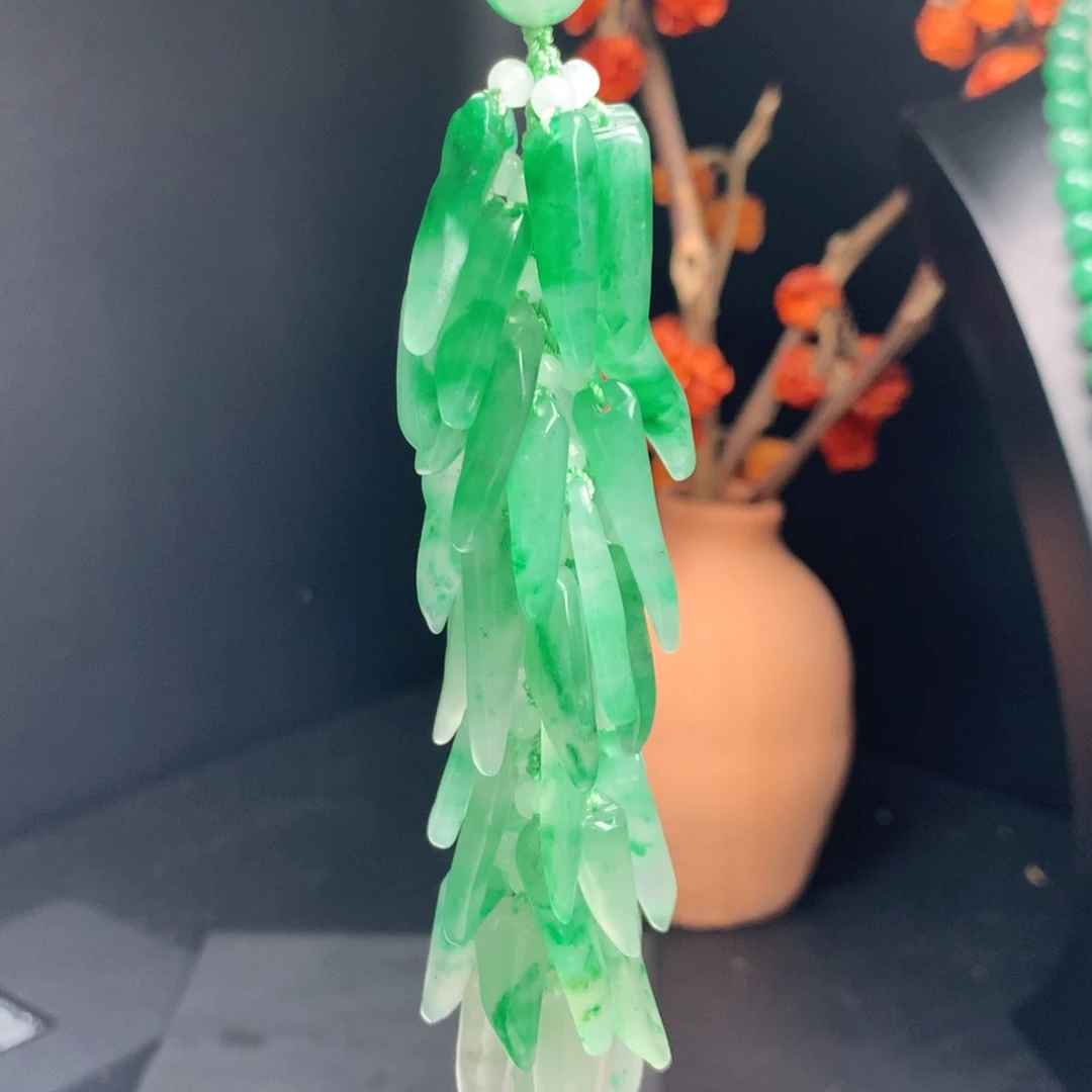 未镶嵌车挂石英质玉