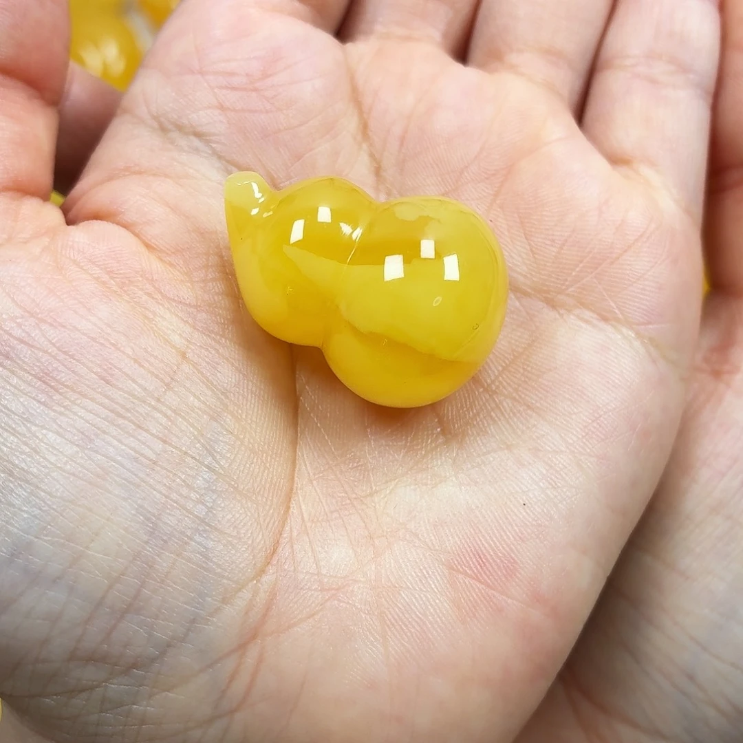 蜜蜡未镶嵌颈饰焦皮妖花葫芦
