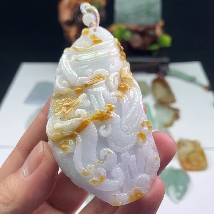 翡翠未镶嵌颈饰吊坠