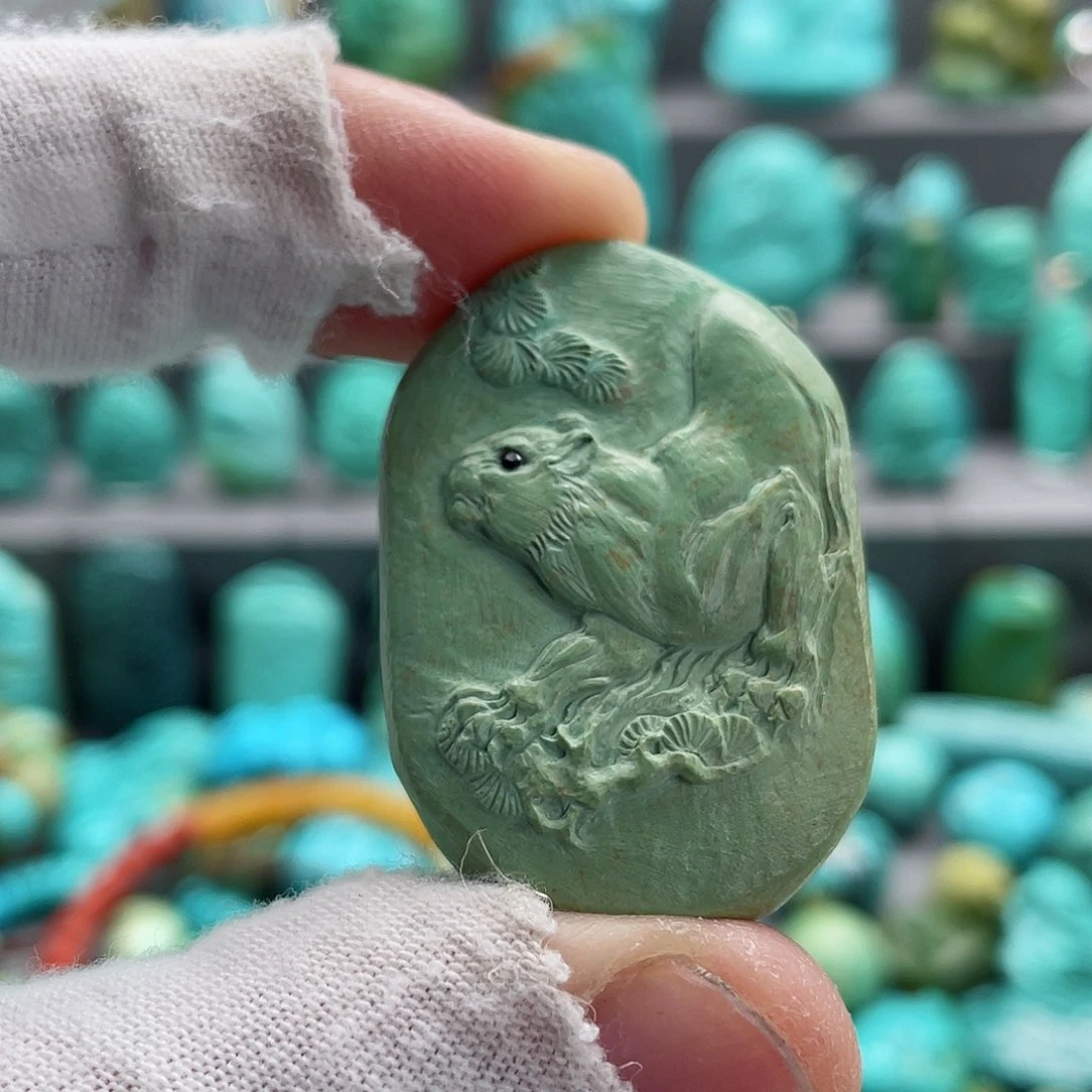 绿松石颈饰未镶嵌