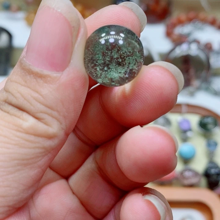 未镶嵌颈饰水晶水晶