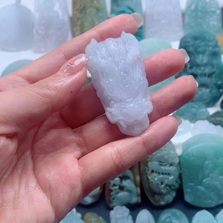 定制翡翠未镶嵌龙头