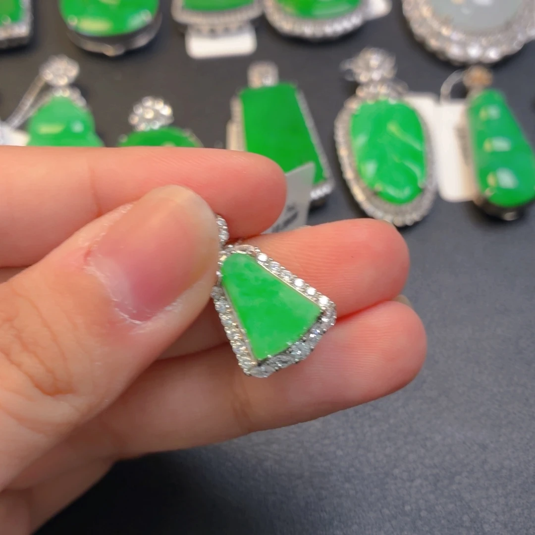 翡翠银S925镶嵌颈饰