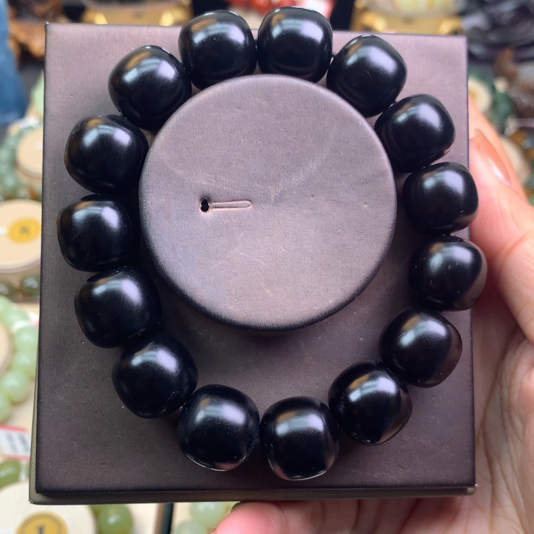 我***啊和田玉未镶嵌手链