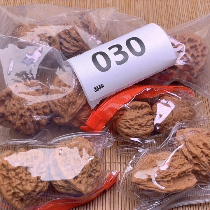 文玩核桃把件30号6对