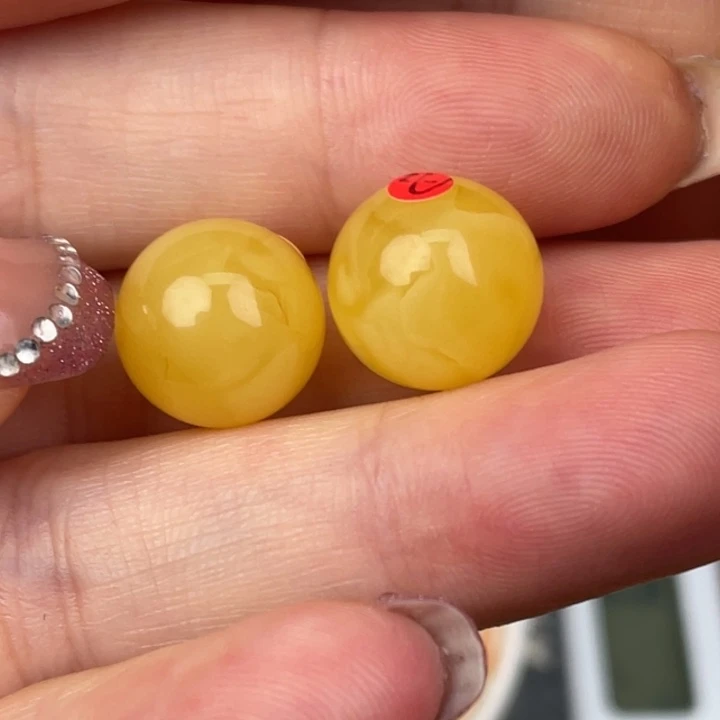 蜜蜡未镶嵌裸石842