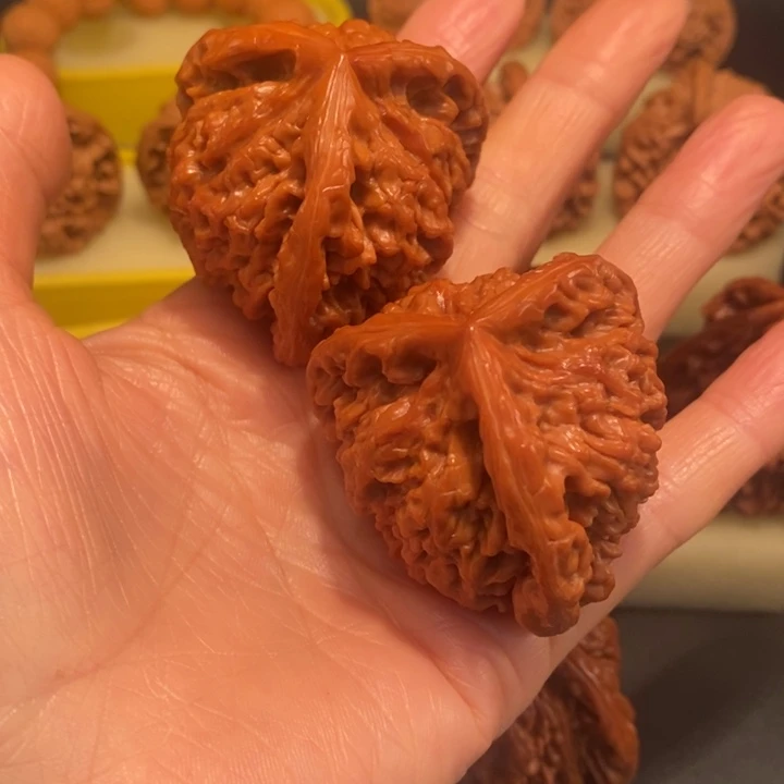 【闪购商品】桃核吊坠光*工艺核桃