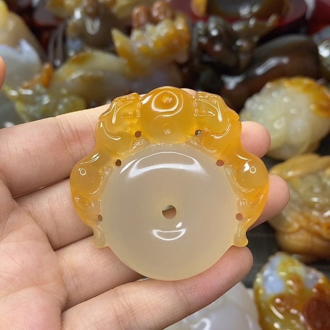 玛瑙/玉髓吊坠未镶嵌