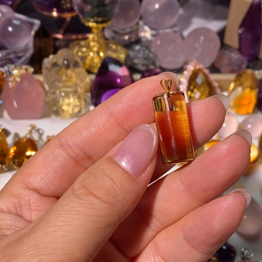 水晶18K金镶嵌颈饰