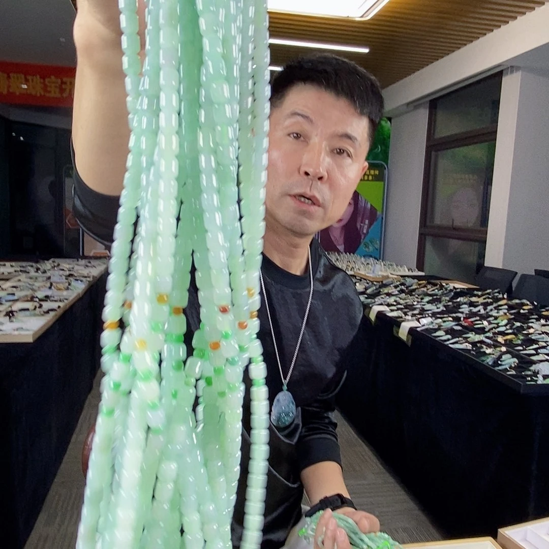颈饰未镶嵌翡翠多样性仅发一件随机发货