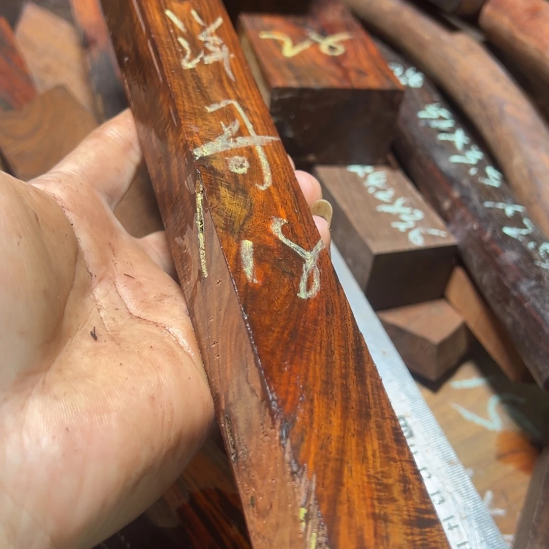 洋***哥交趾黄檀（大红酸枝）