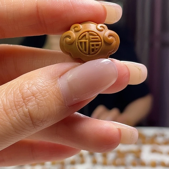 橄榄核吊坠橄榄核