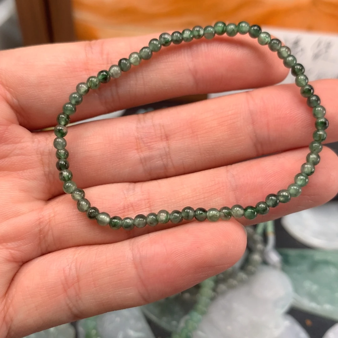 翡翠未镶嵌颈饰福利