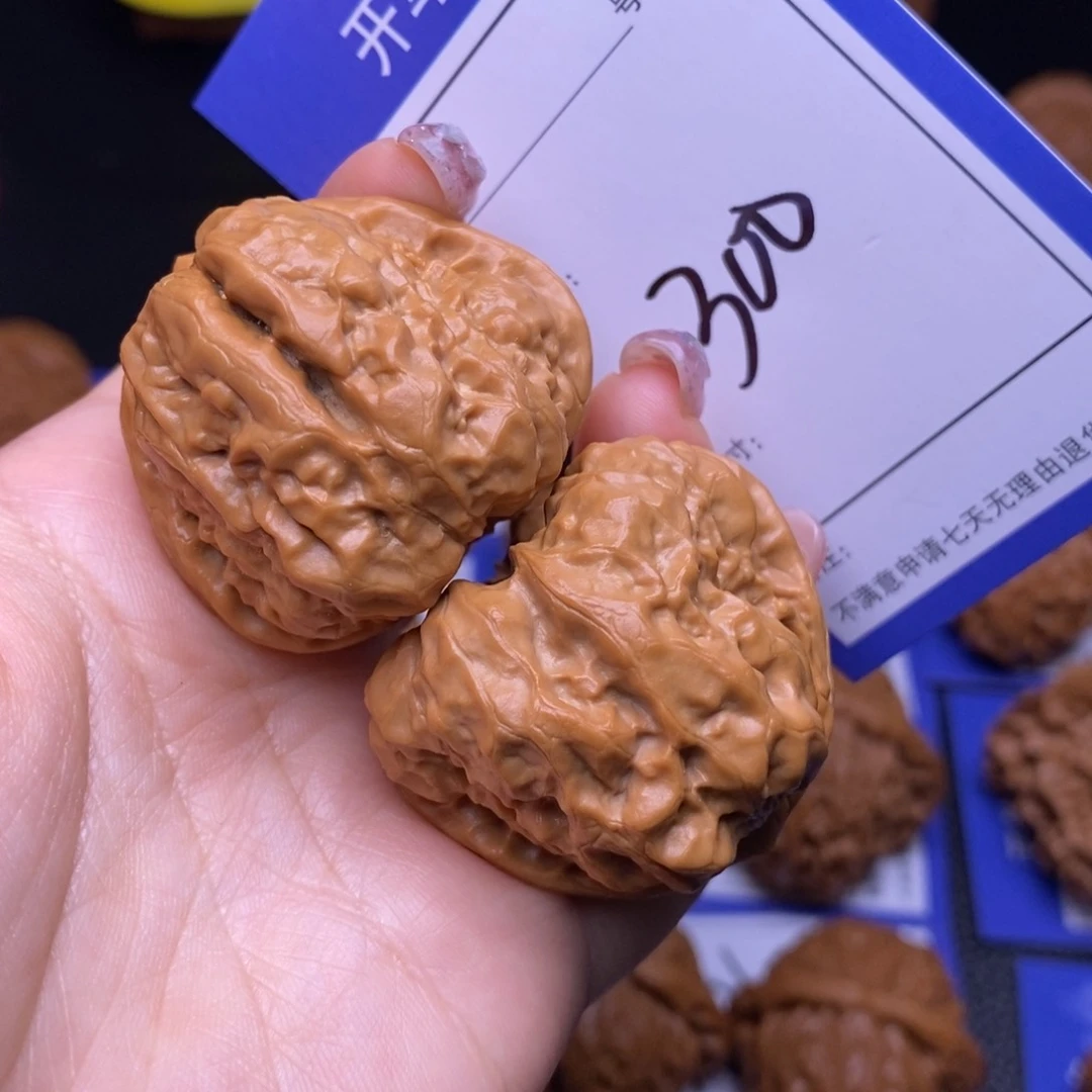 文玩核桃把件4.0蛤蟆头300