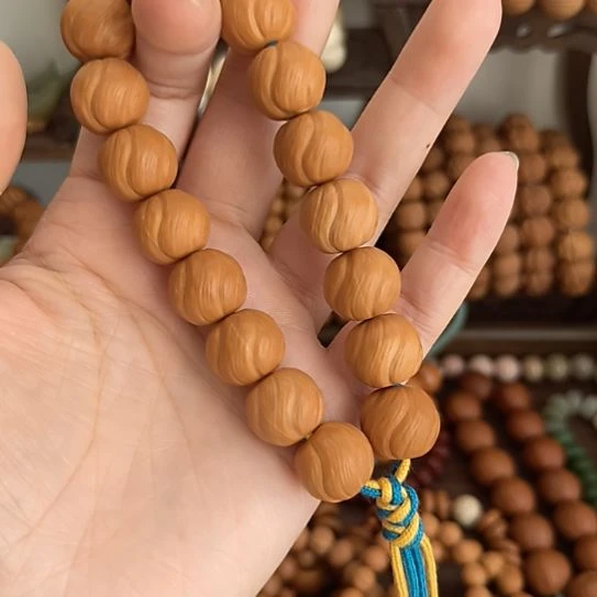 猴头核桃手串有一颗瑕疵优惠出