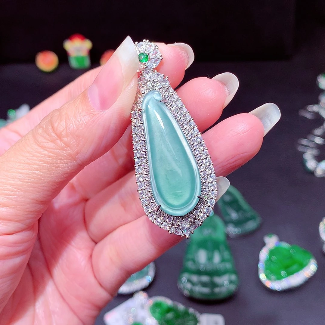 【闪购商品】翡翠吊坠(不含链)未镶嵌