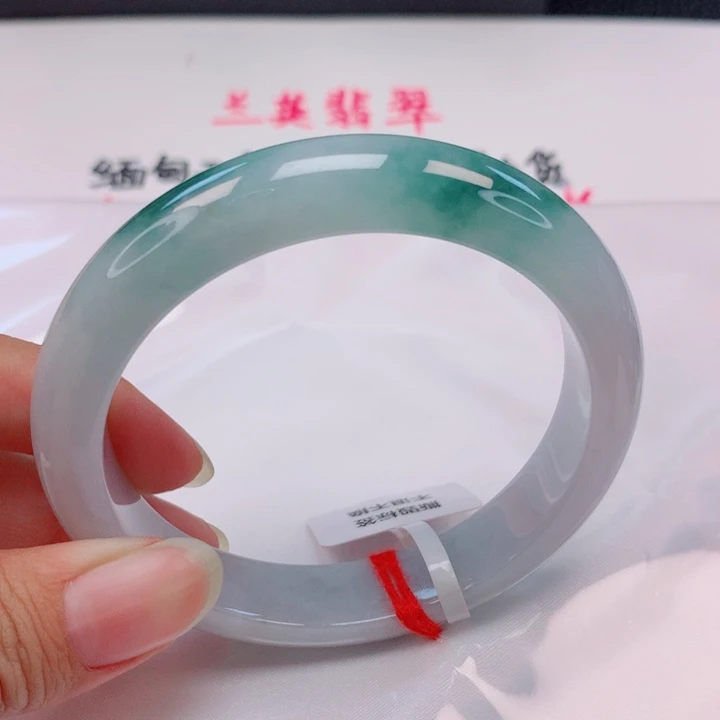 翡翠未镶嵌手镯58圈