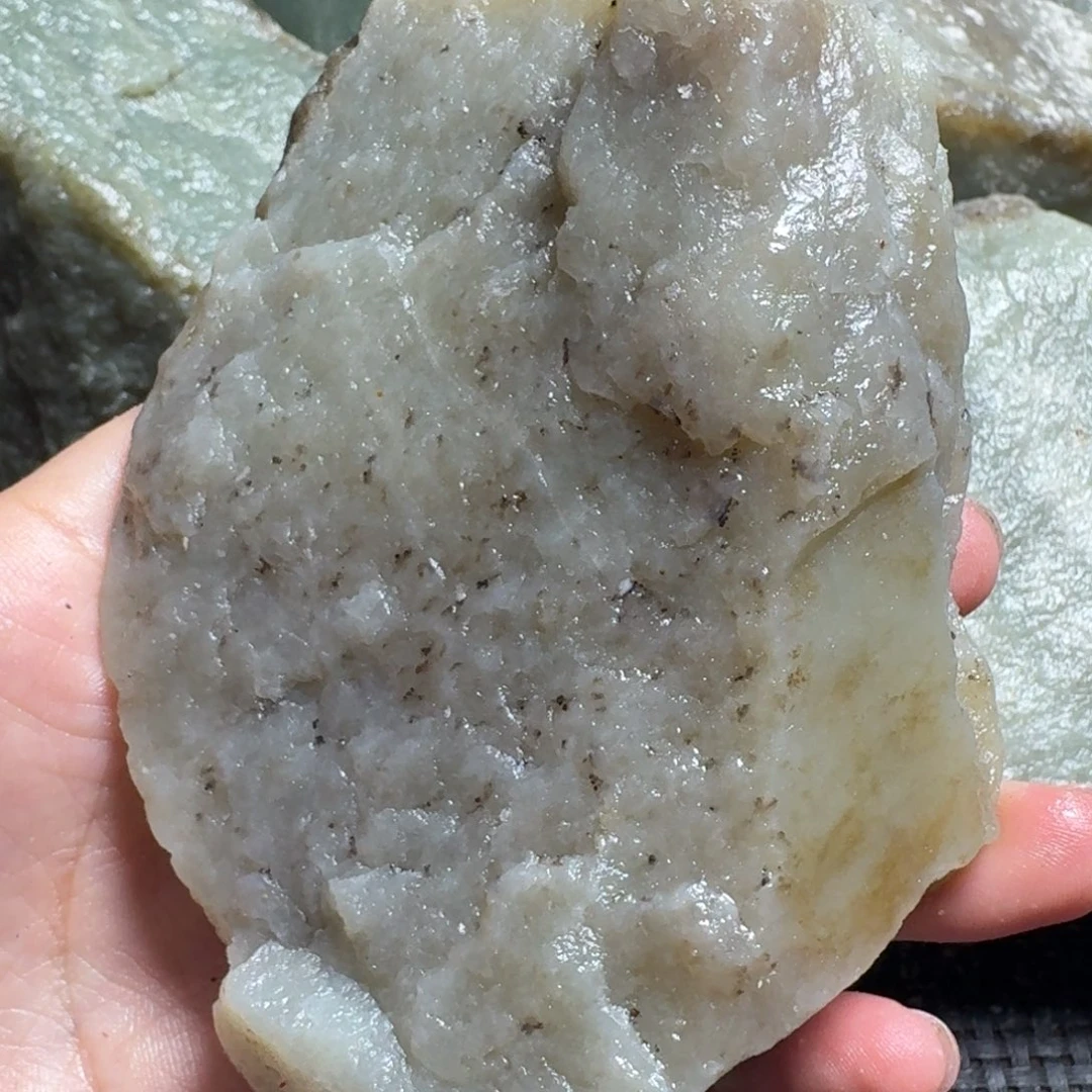 和田玉（糖玉）未镶嵌颈饰