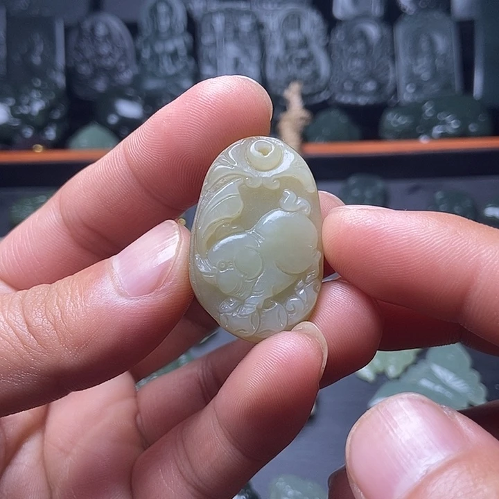 颈饰未镶嵌和田玉