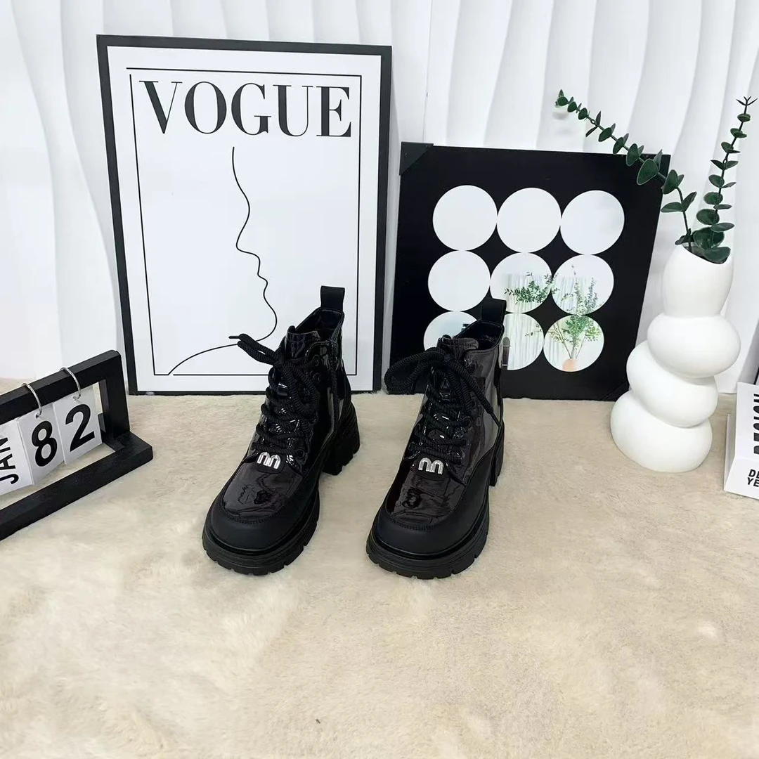 新款气质休闲百搭女士[大棉]马丁靴A/LZK/255-2