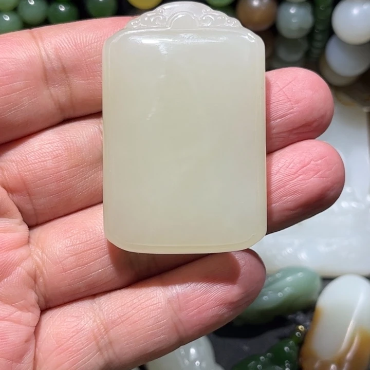 颈饰未镶嵌和田玉