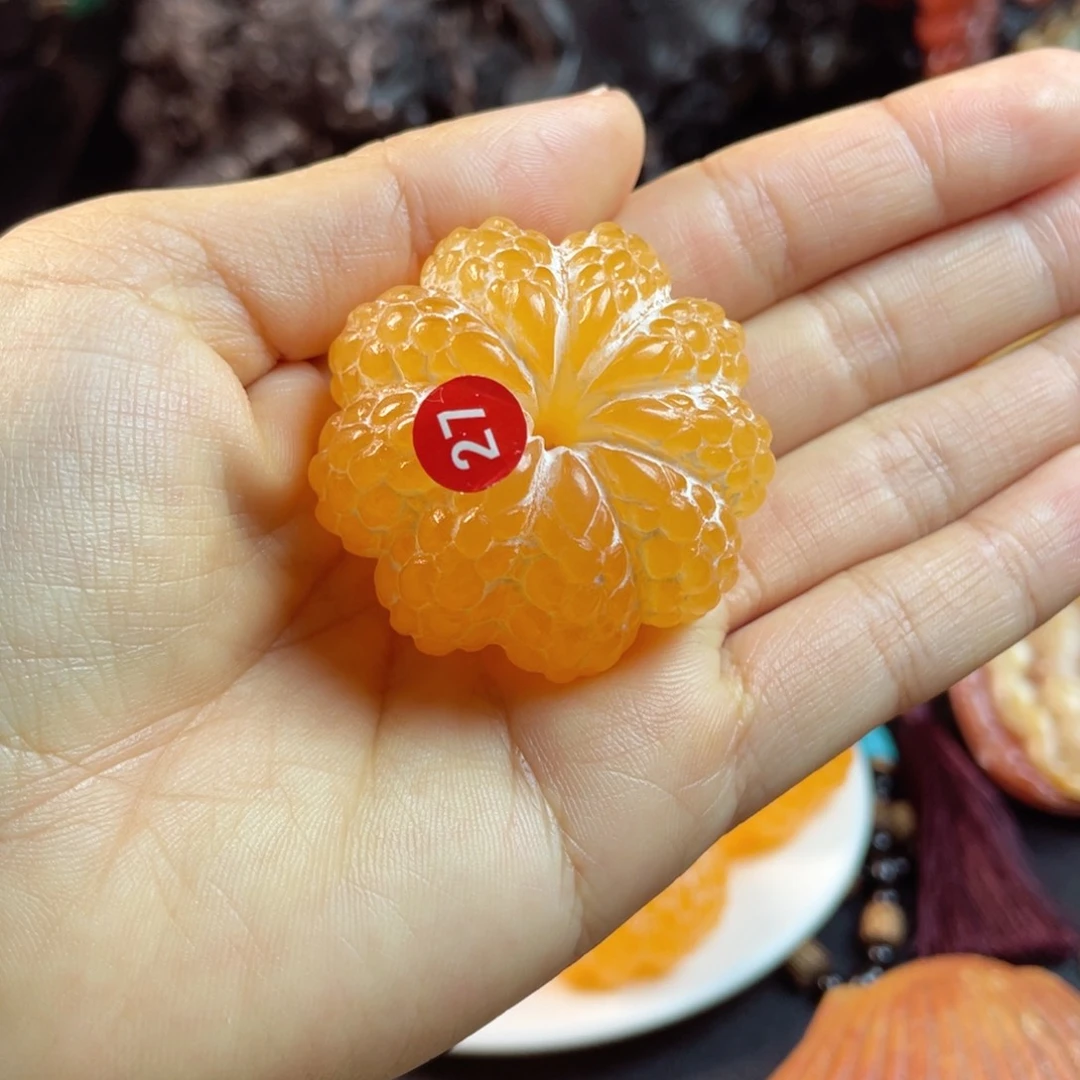 寿山石手艺人雕刻