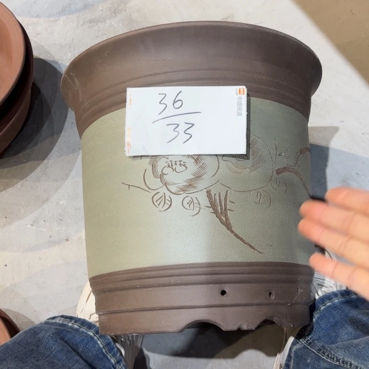 花盆紫砂紫砂的颜色