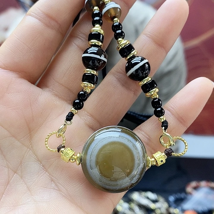 玛瑙/玉髓合金颈饰