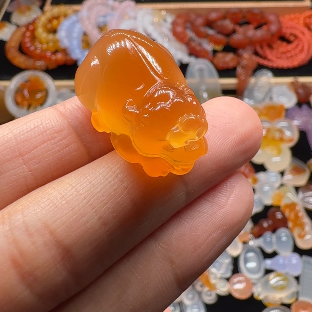 布***特玛瑙/玉髓未镶嵌颈饰