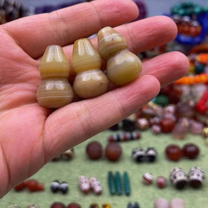 合金颈饰玛瑙/玉髓