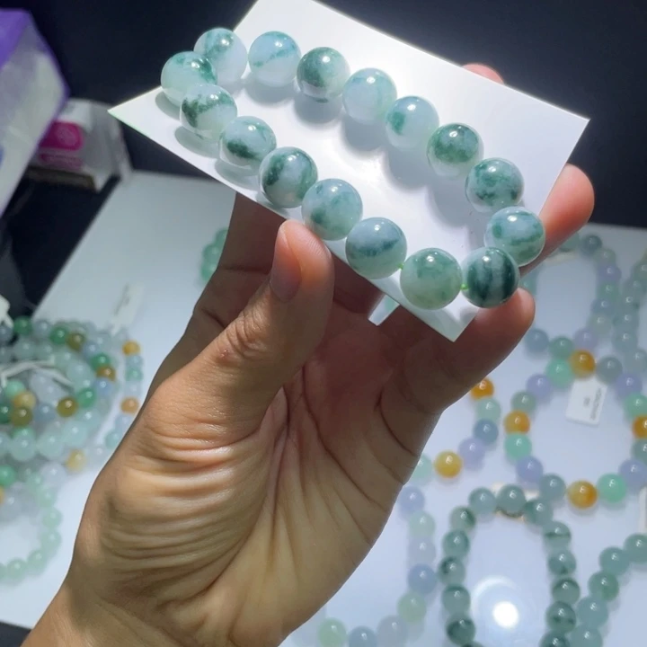 未镶嵌定制翡翠翡翠
