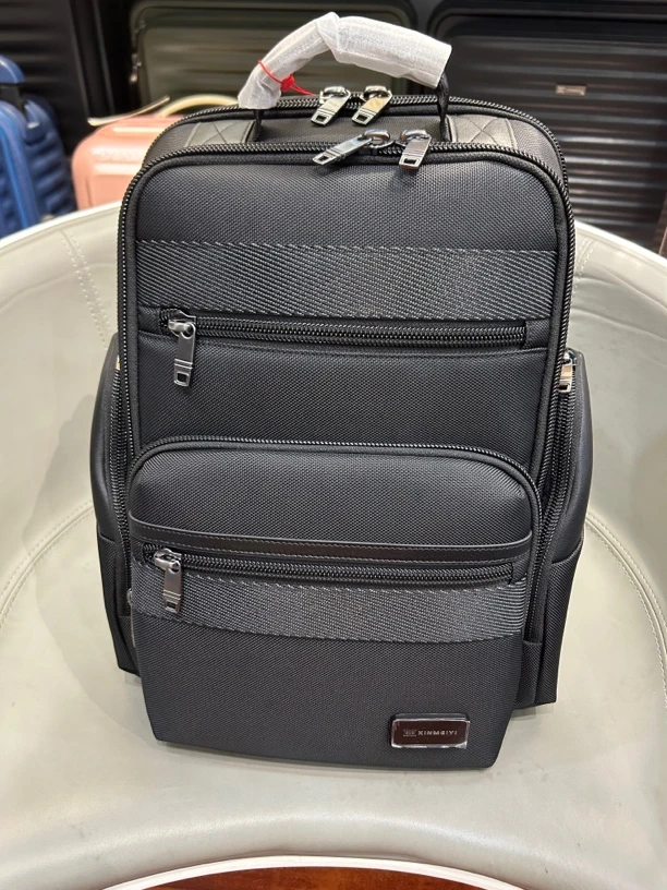 新美艺品牌弹道尼龙复合面料高端商务通勤背包