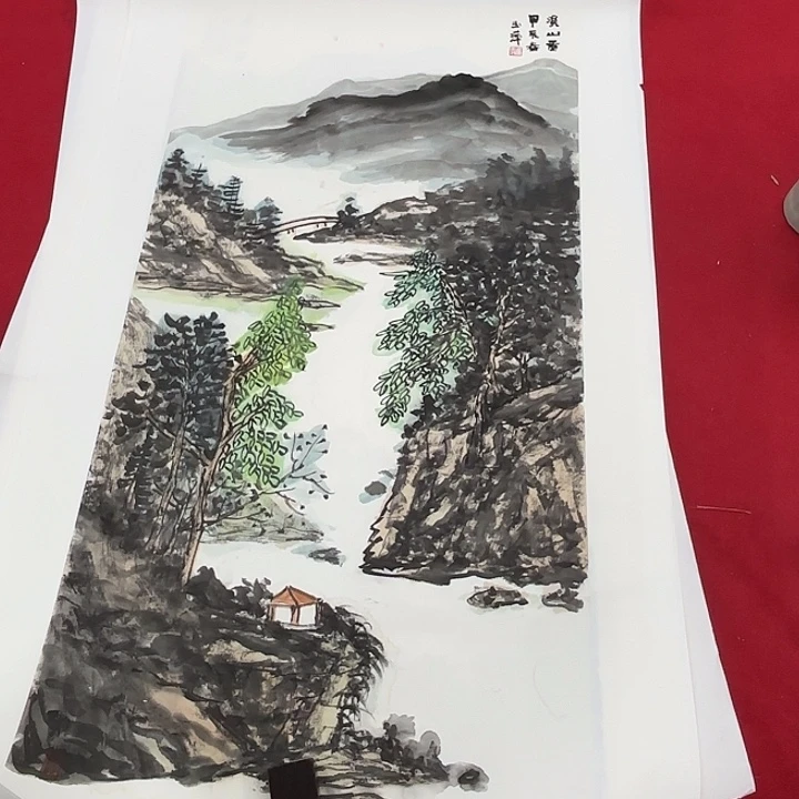 国画花鸟等动物为主