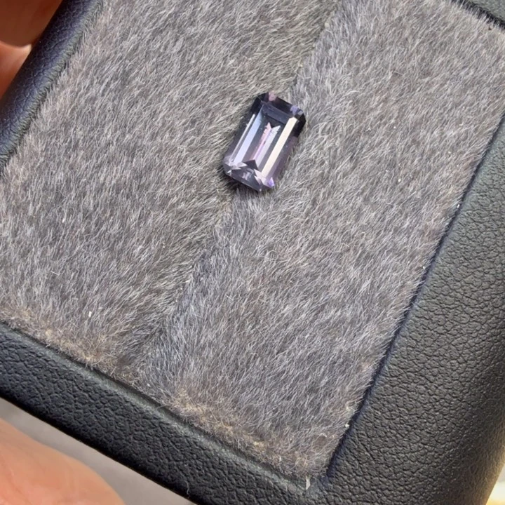 尖晶石裸石1.57克拉