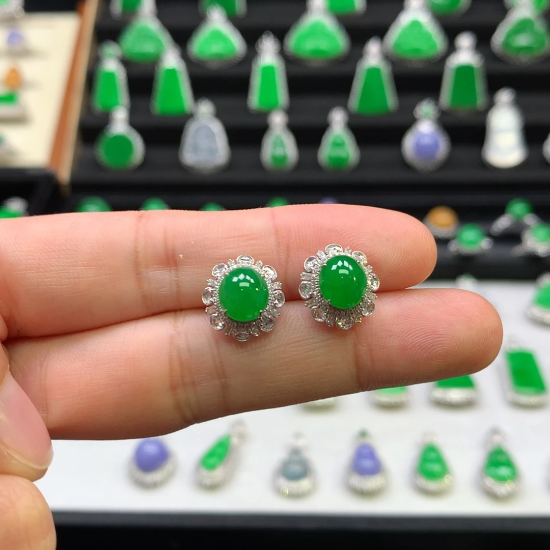 翡翠吊坠(不含链)18K金镶嵌静