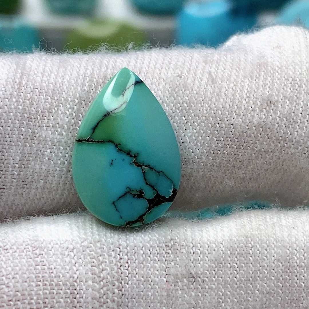 绿松石未镶嵌天然原矿 地大质检