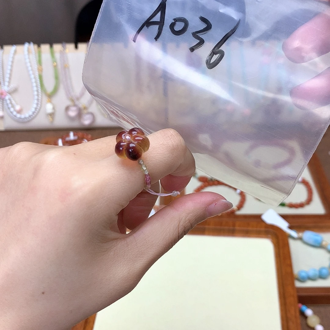 琥珀吊坠(不含链)未镶嵌?*质