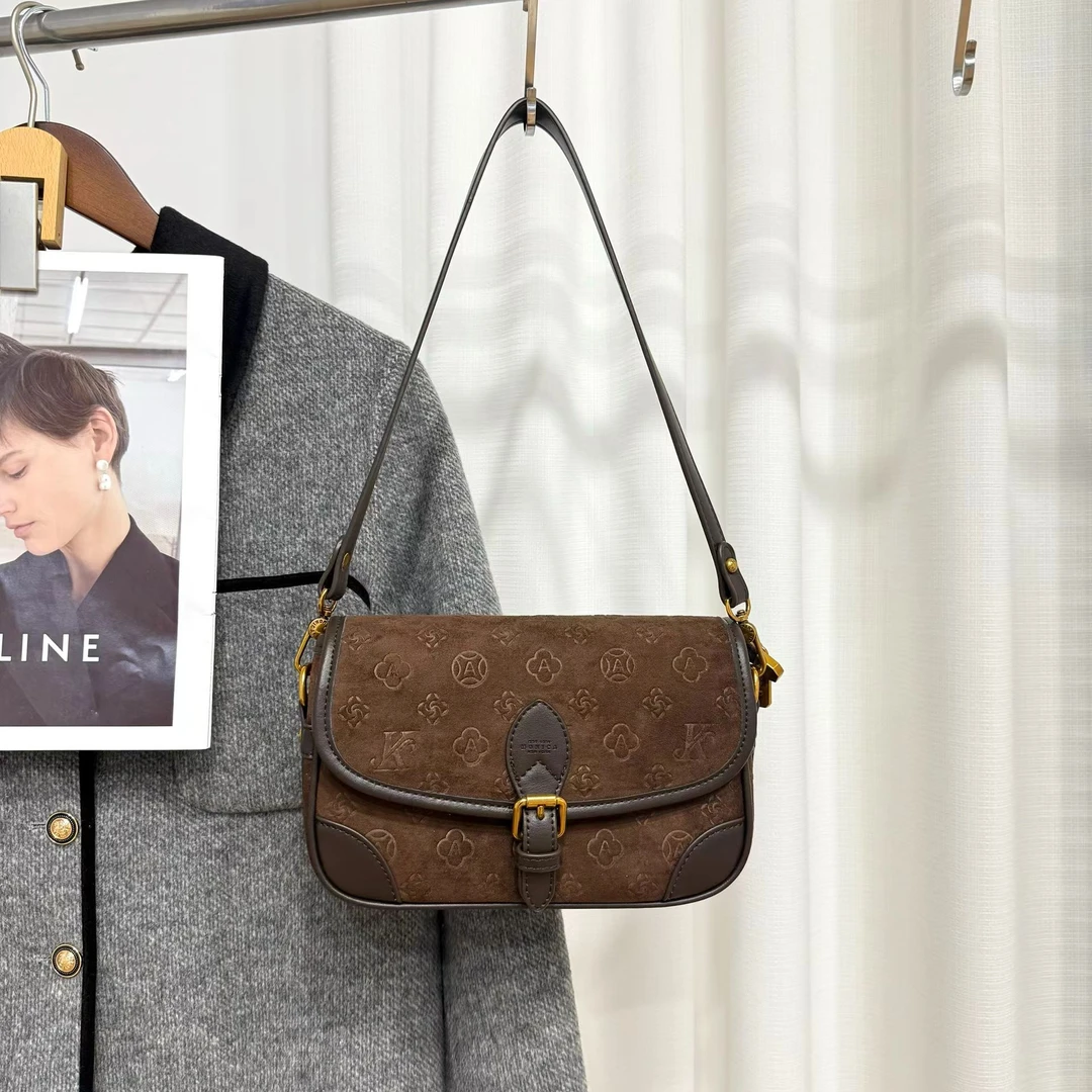 1111咖色【大法棍】时尚百搭单肩斜挎女包【宽23高15】