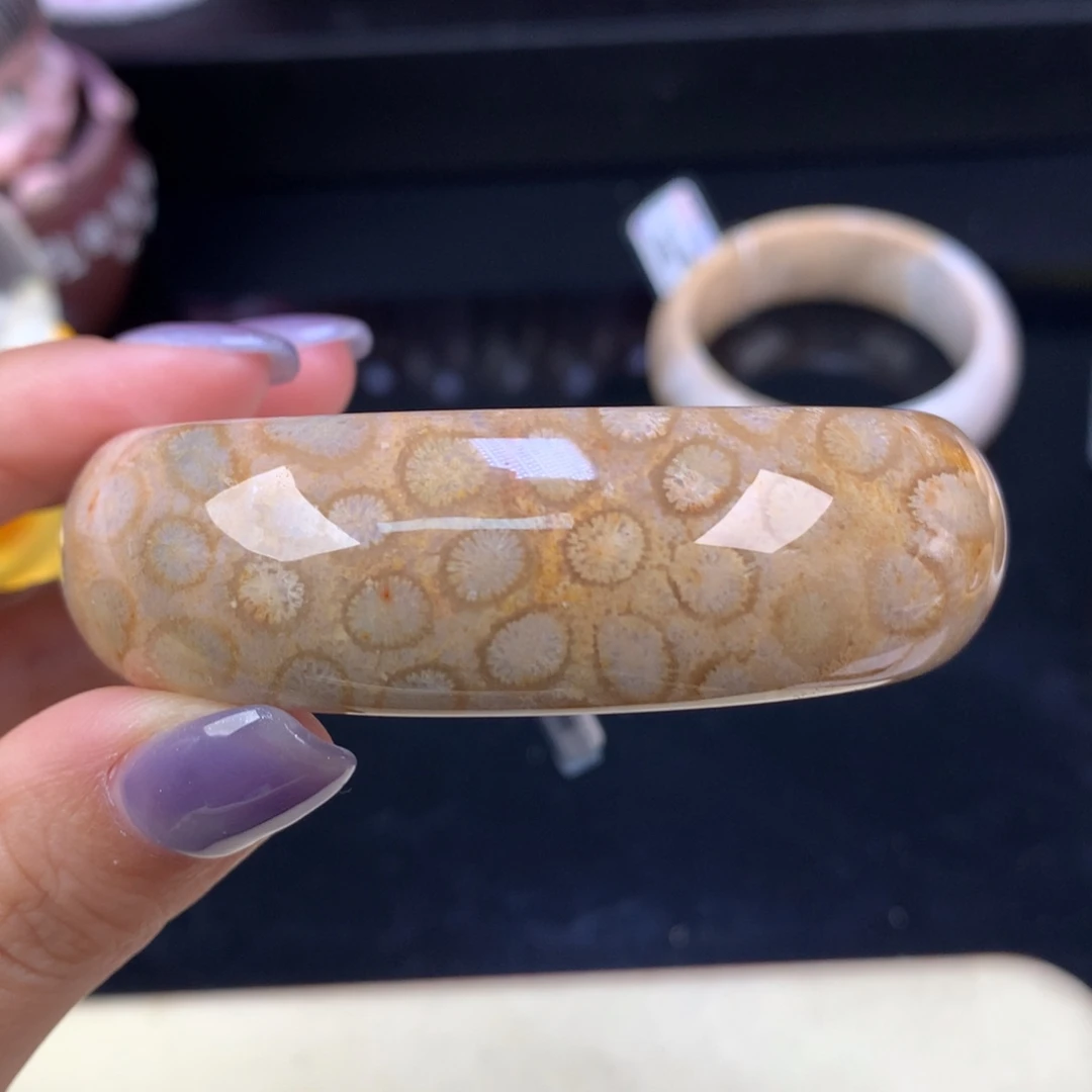 用***3硅化珊瑚（珊瑚玉）未镶嵌吊坠(赠链)