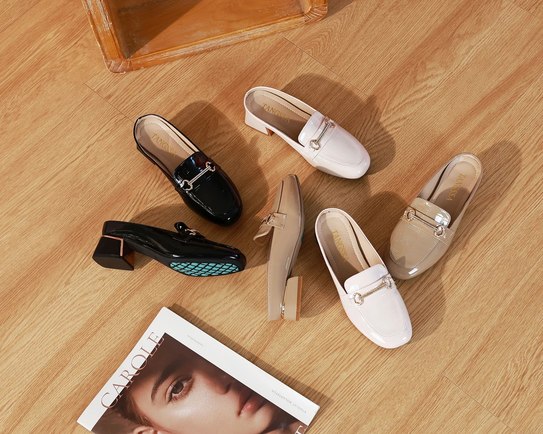 网红时尚夏季亮皮钻拖女鞋方根中跟真皮亮面漆皮6008