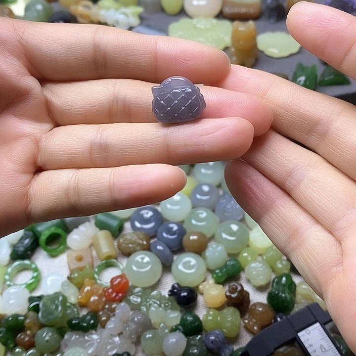 未镶嵌和田玉挂件包