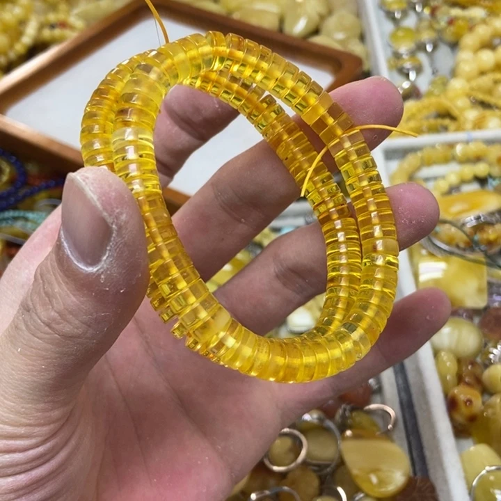 蜜蜡未镶嵌裸石多样性发货其一